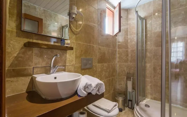 Defne Oldtown Suites