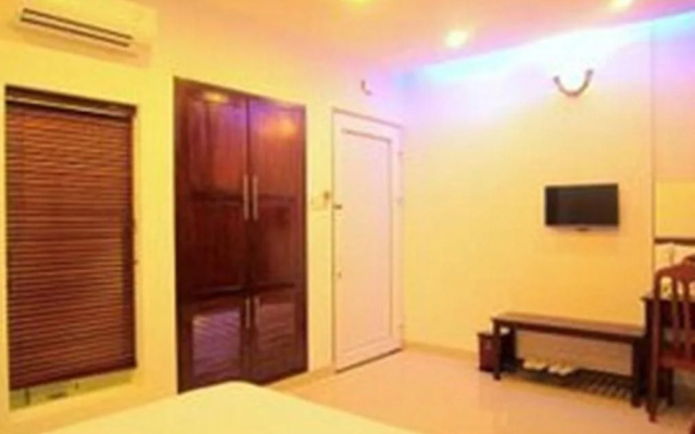Apogee Hotel