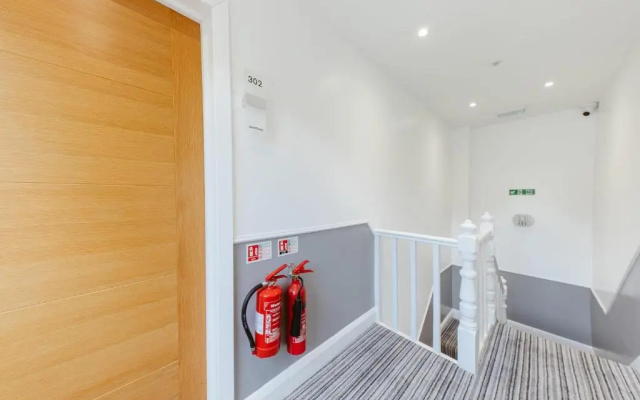 Modern City Centre Studio flat!
