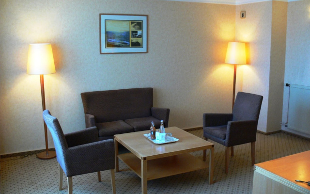 Holiday Inn Calais by IHG
