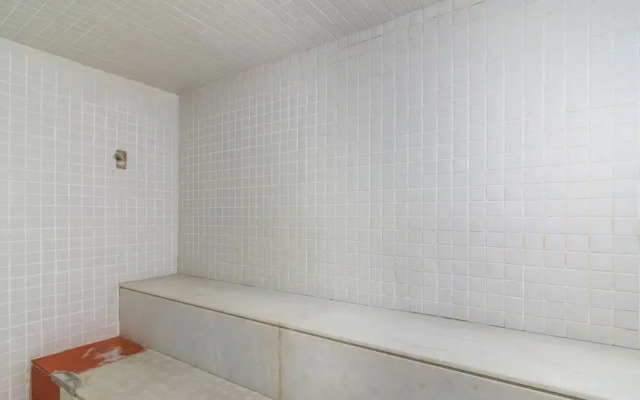 1 Bedroom Apartment in Oceanfront Condo Mnda0217