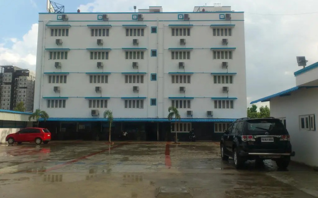 PP Residency by OYO Rooms
