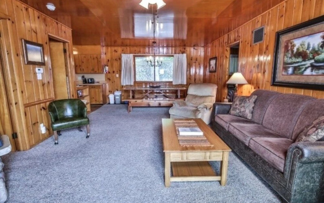 Birch - Serenity Bay 3 Bedroom Cabin