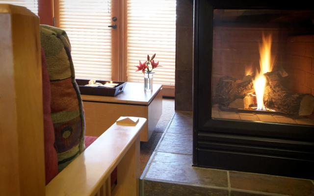 Squaw Valley Lodge