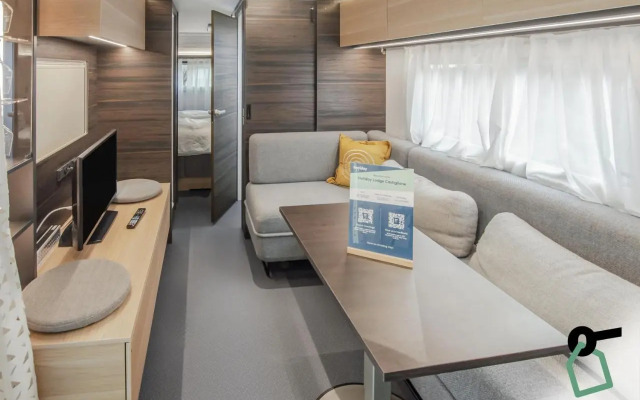 Deluxe - Two Bedroom No.2