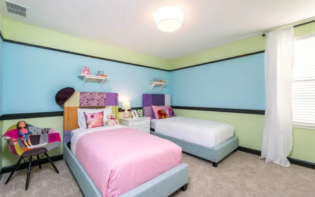 8 Bdrm Villa W Game Room and Cinema