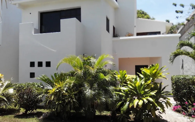 Casa en PlayaDelCarmen 526 by Sinbad
