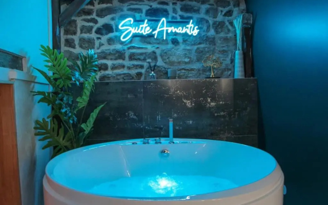 SUITE AMANTIS évadez vous dans l'univers MYKONOS