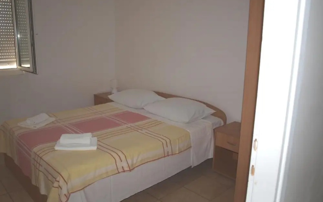 Cosy Apartment in Zadar With Balcony