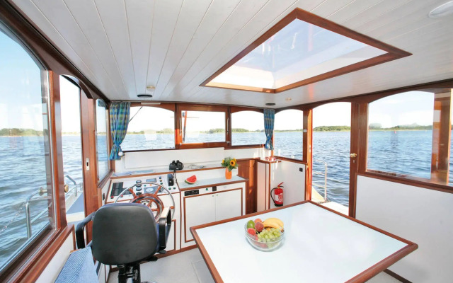 Boats & Yachts at Zeuthen Harbor by Kuhnle‑Tours