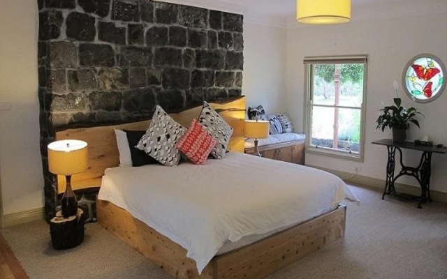 Hummingbird Eco Retreat & Conference Centre