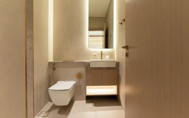 High-End Dubai Escape Private Pool
