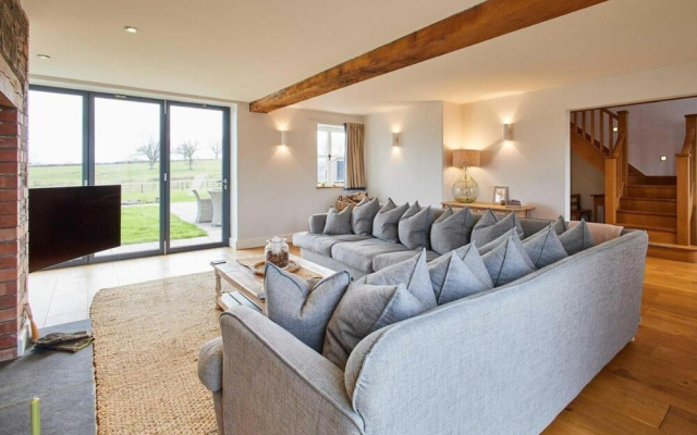 Host Stay Coed Barn