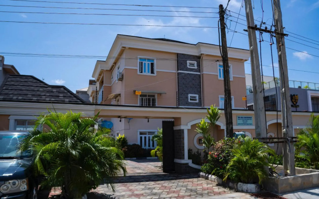Nansource Luxury 3 bedroom Apartment