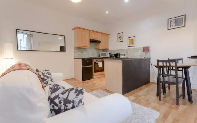 Charming Property in Clapham