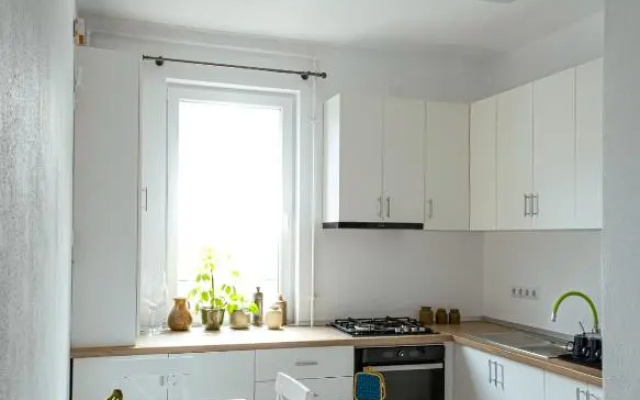 Solomon Apartments ap 2