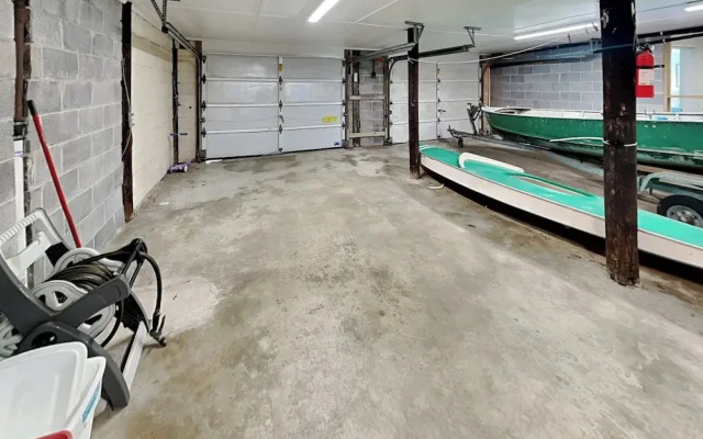 Lindy-B by Topsail Realty