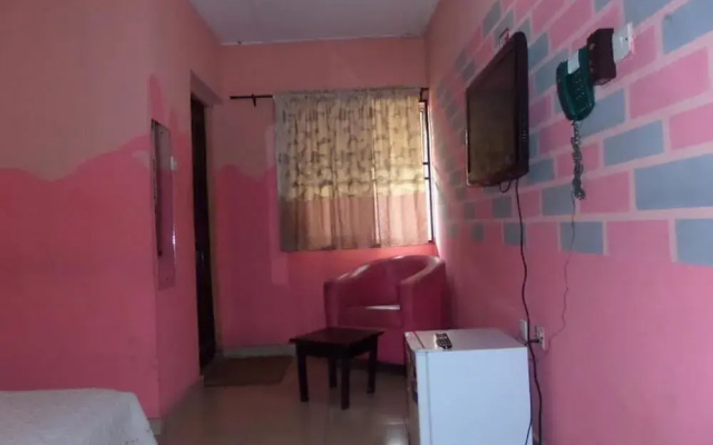 Phadis Hotel