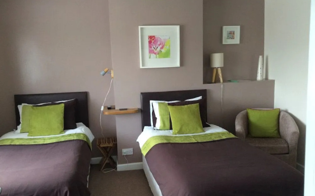 Fernlea Guest house