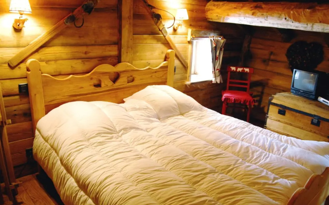 Cosy Chalet in Champagny-en-vanoise Near Ski Area