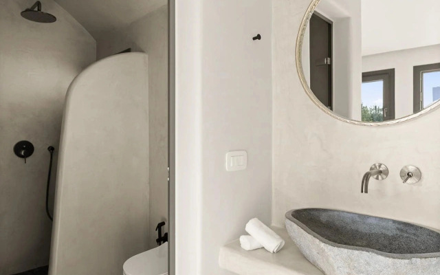 Aeon Suites - Adults Only by Mr and Mrs White