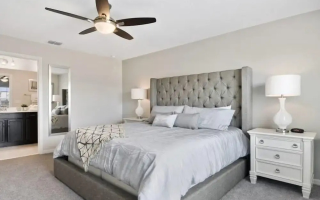 1600cpc 4 Bedroom Townhouse by RedAwning