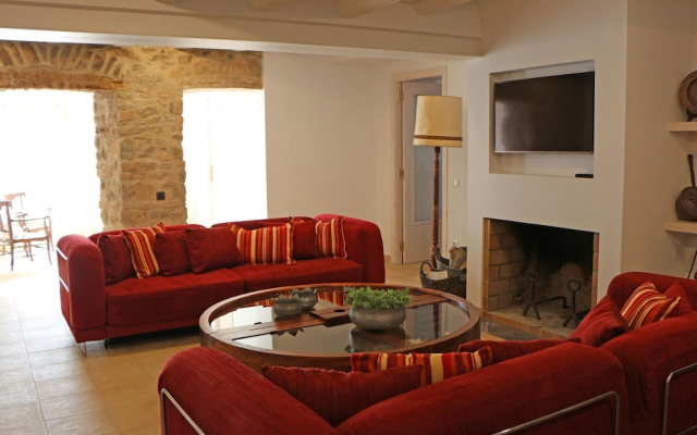 Mansion in Castellnou Near Pedraforca Mountains