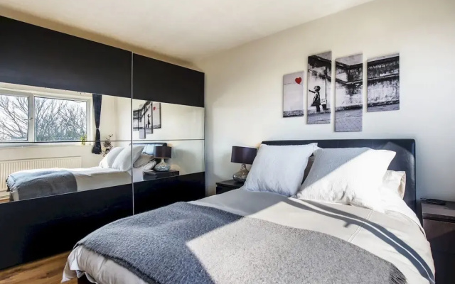2 Double Bedroom Flat on Blackheath!