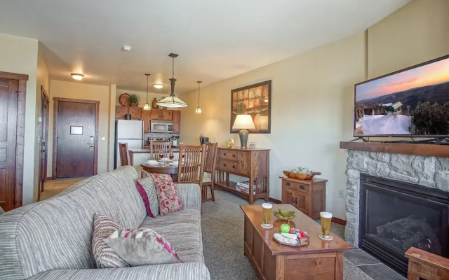 Soaring Eagle 315, Cozy Studio