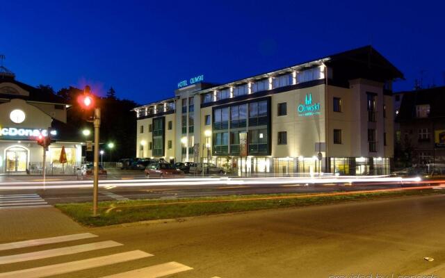 Отель Oliwski Hotel Польша, Гданьск - отзывы, цены и фото номеров - забронировать отель Oliwski Hotel онлайн вид на фасад
