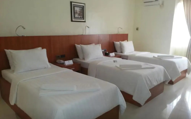 Parkway Hotel