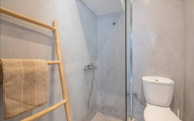 Platis Gialos Studio close to the beach