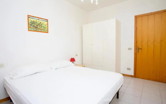 S076 - Sirolo, Bilocale in Centro, Con Terrazzo E Aria Condizionata!