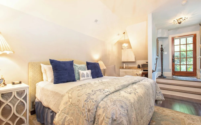 The Black Walnut B & B Inn
