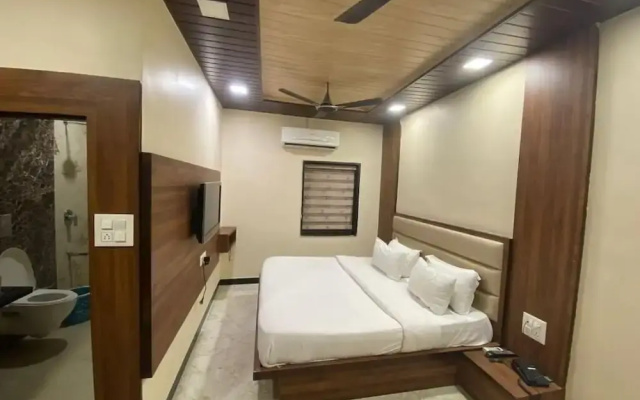 Hotel Samrat