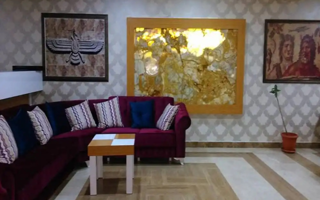Tella Hotel