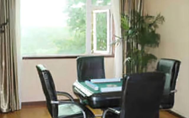 Yahao Holiday Hotel