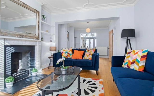 The Townhouse By My Getaways Free Parking