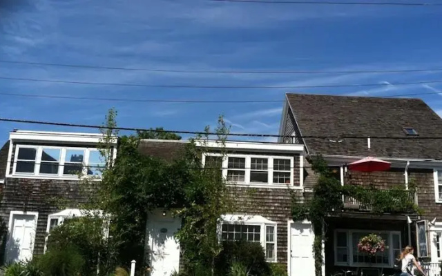 The Gallery Inn