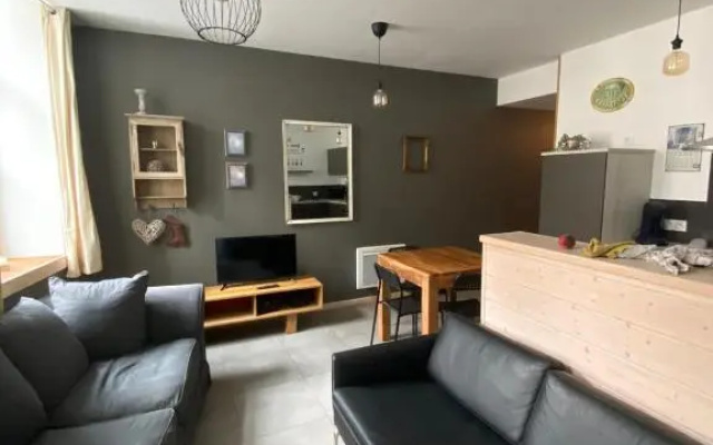 APPARTEMENT neuf au centre ville situé au rdc avec terrasse