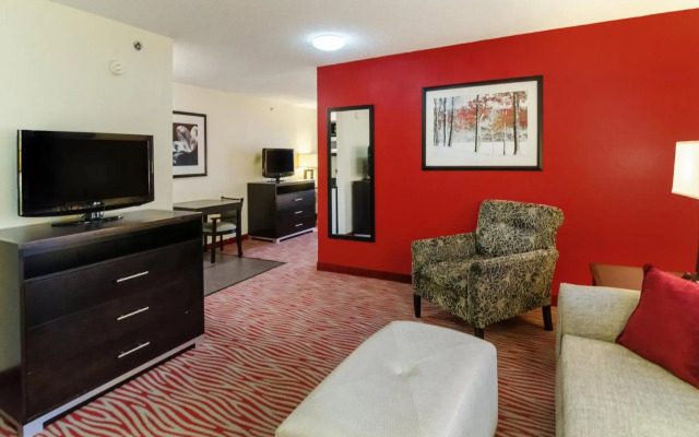 Holiday Inn Express & Suites Vinita by IHG
