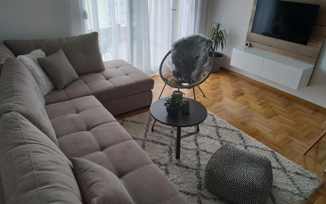 Apartman Avisi