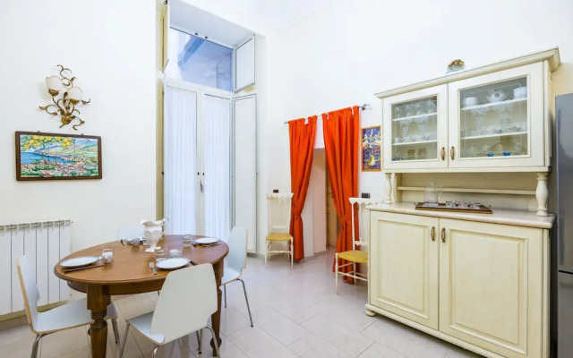 Homely City Apartment by Wonderful Italy