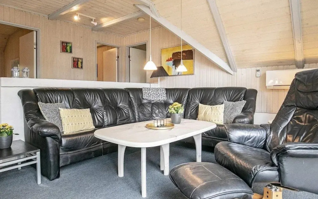 8 Person Holiday Home in Blavand