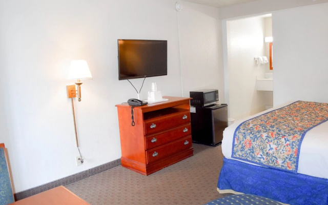 Days Inn Attleboro