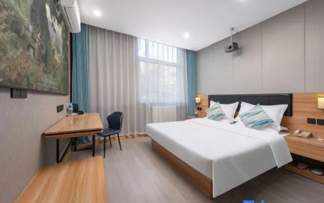 Jingyi Hotel (Shandong University of Technology)