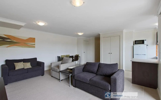 Unit 2-146 Thompson Ave Cowes