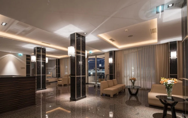 iu Hotel Huambo