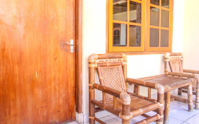 Bali Manik Beach Inn