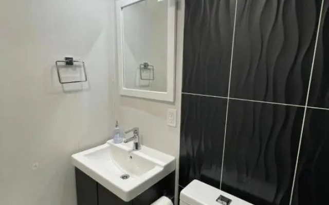 Modern & Luxurious Suites in Surrey